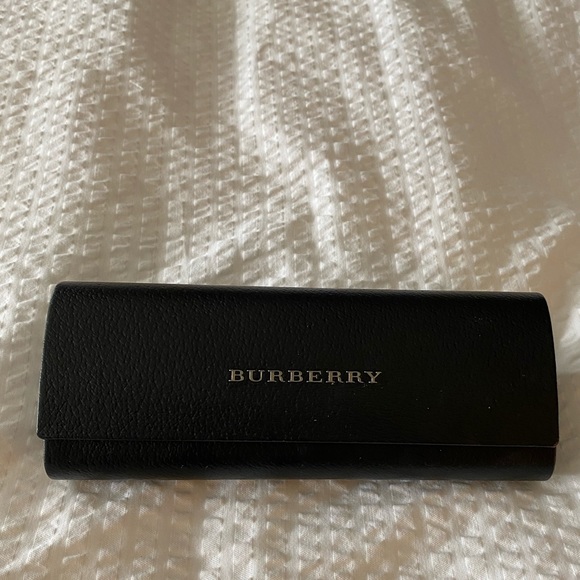 BURBERRY Authentic Aviator Sun Glasses - Picture 3 of 11